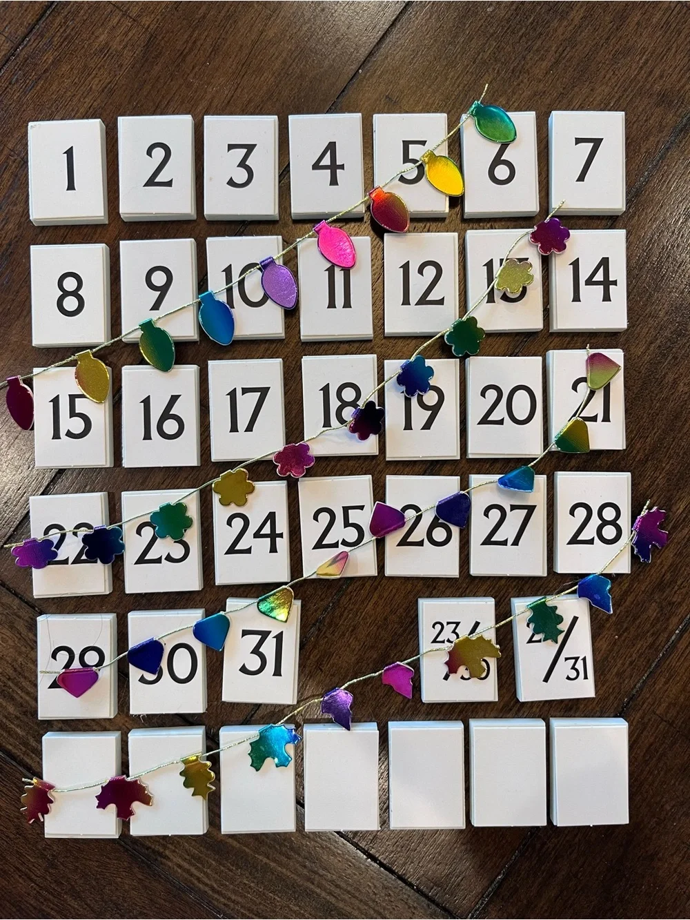 2018 Snoopy Through the Seasons Perpetual Calendar